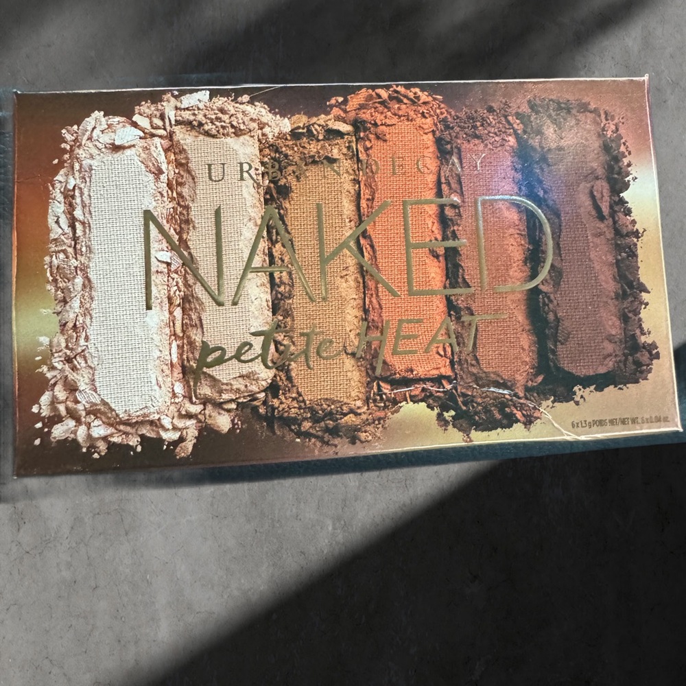 Urban Decay naked petite heat